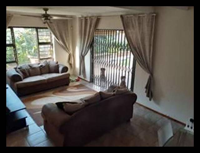 3 BEDROOM CLUSTER FOR SALE IN RAVENSWOOD